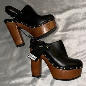 NWT Close Toed Heels with Open Back